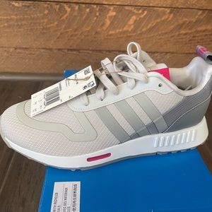NIB Women’s Adidas MULTIX W Size 7 1/2